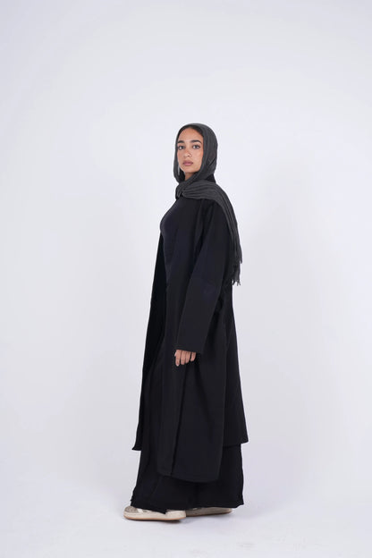 Leēn Cardigan in black