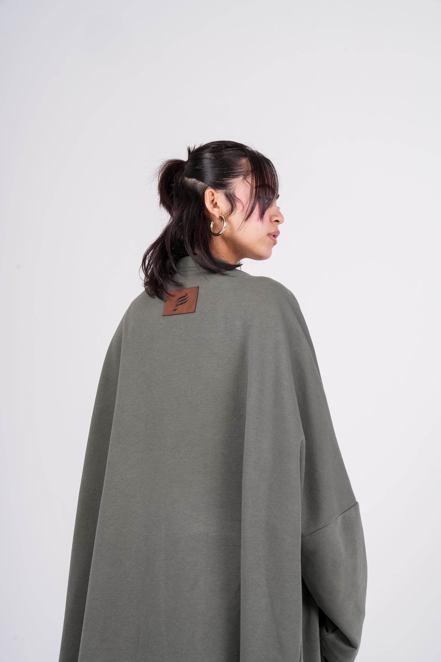 Leēn Cardigan in Olive