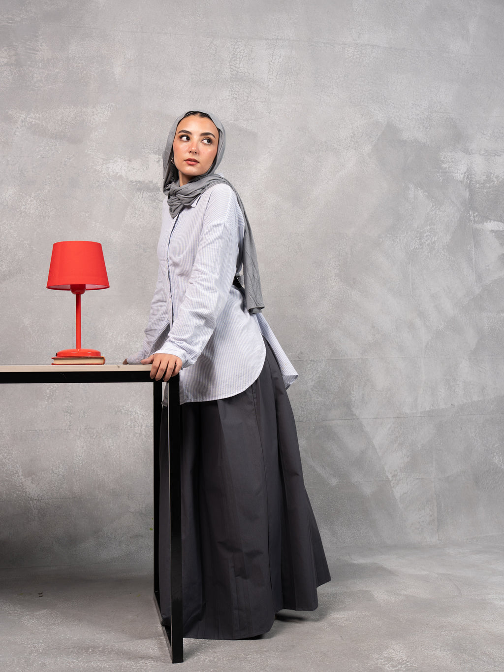 Stitched poplin skirt in stone grey