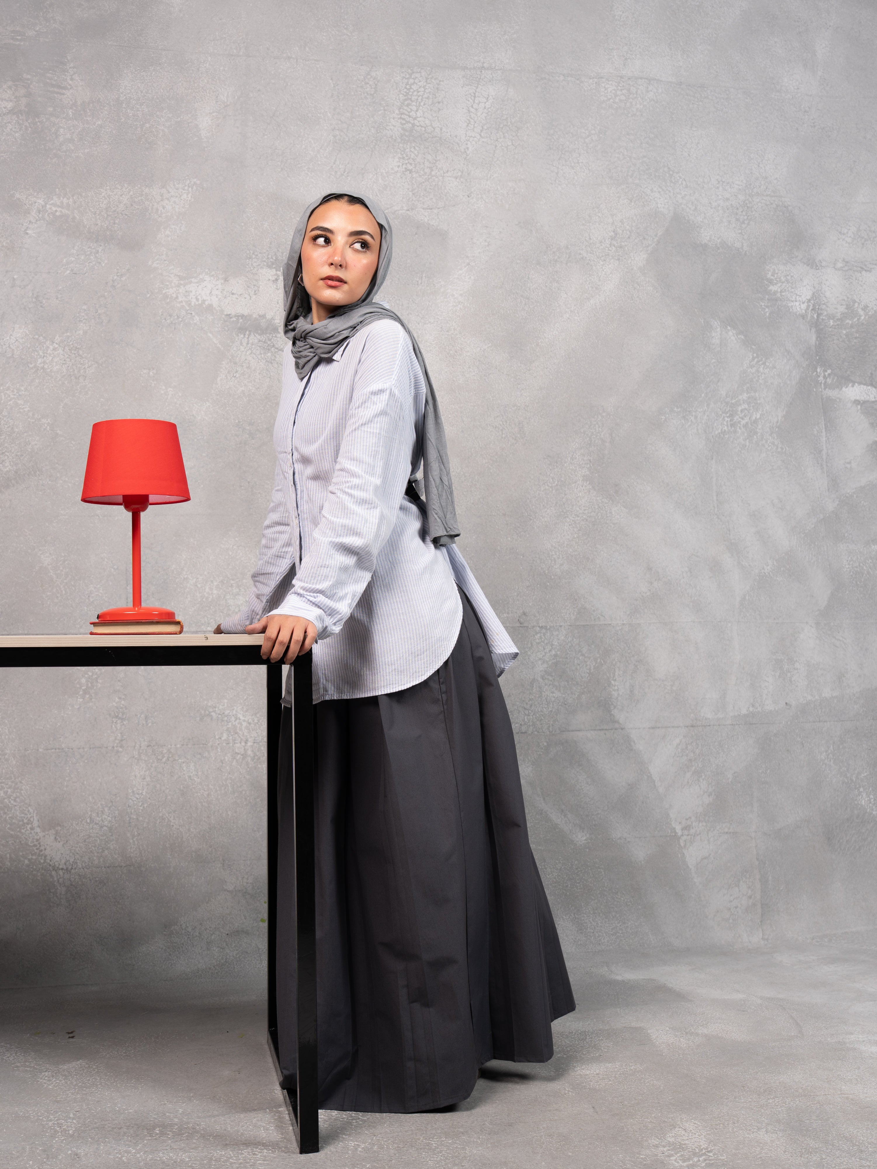 Stitched poplin skirt in stone grey